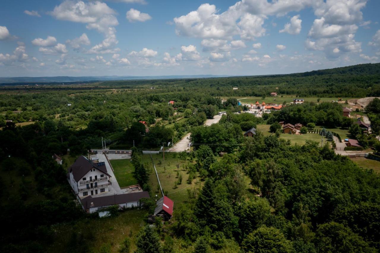Evergreen Chalet Авріґ Екстер'єр фото