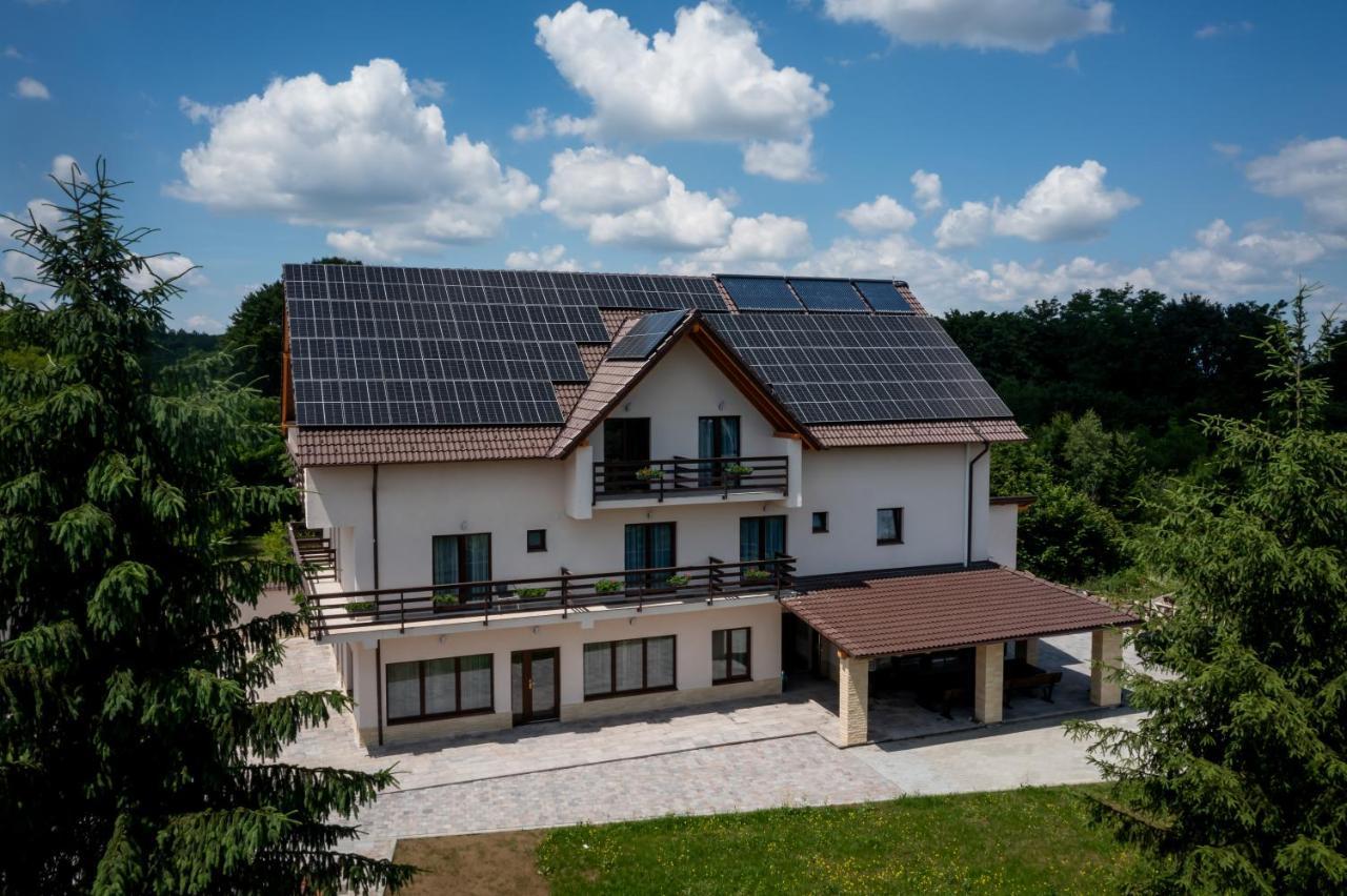 Evergreen Chalet Авріґ Екстер'єр фото