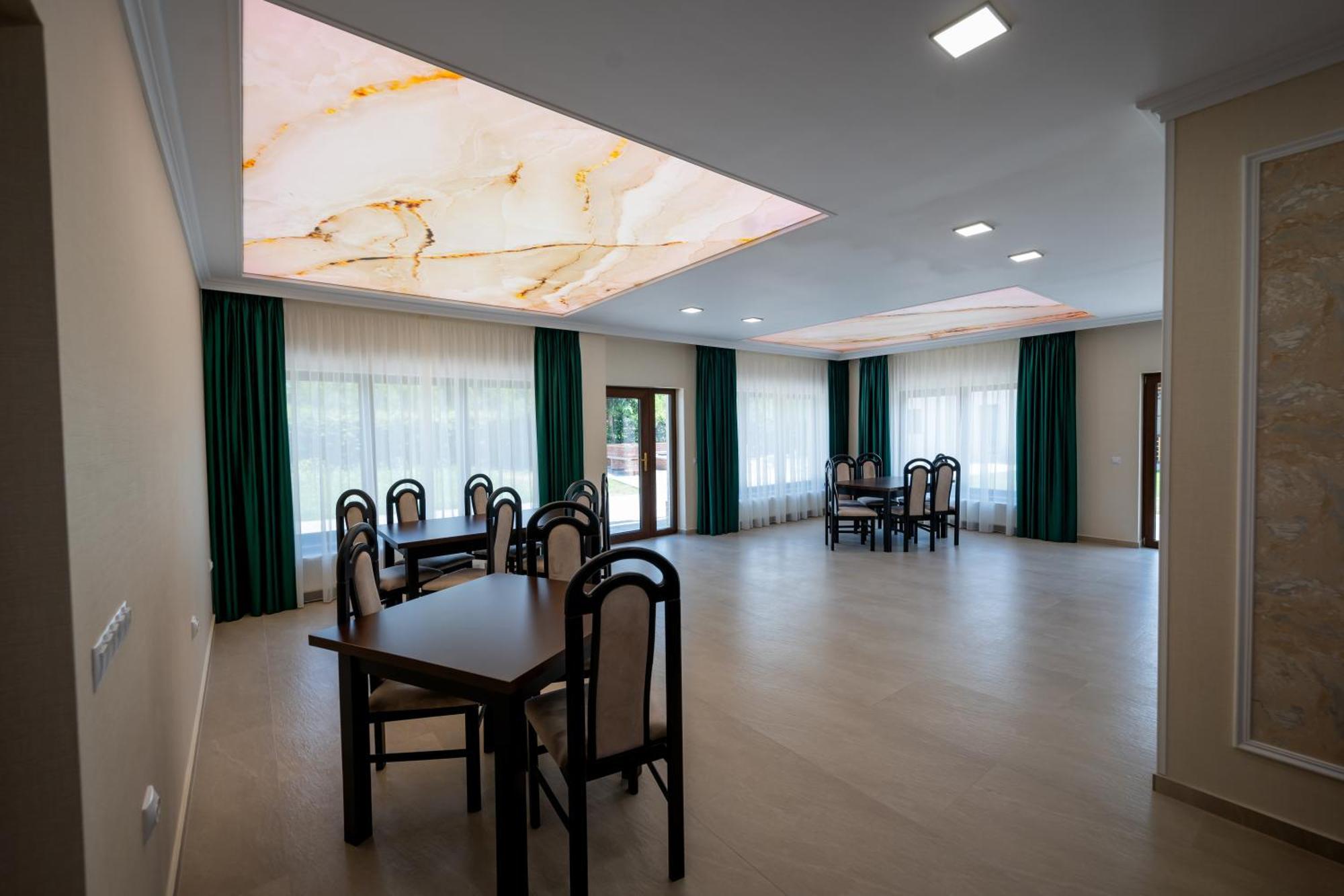 Evergreen Chalet Авріґ Екстер'єр фото